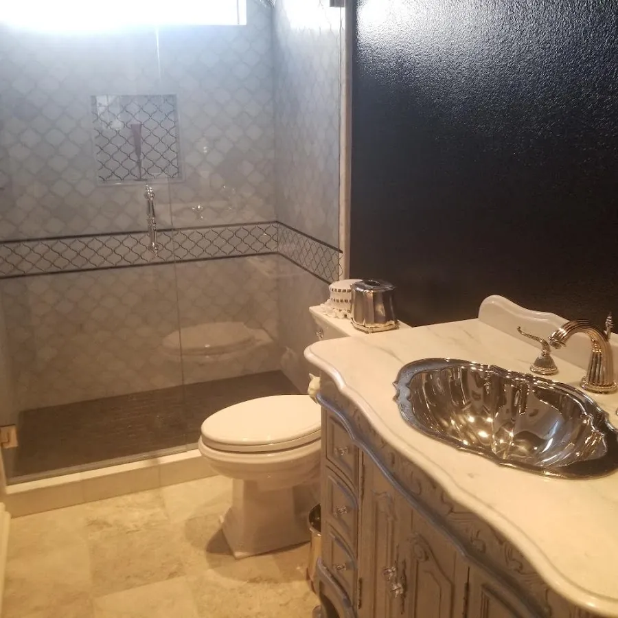 Professional plumbing work and bathroom remodeling in Oronoko